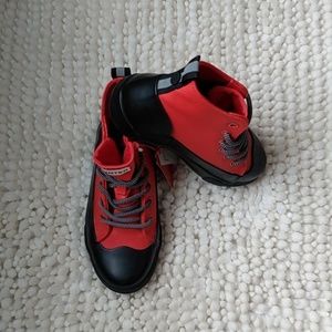 Hunter Children's Canvas Sneakers, Red, Sz 2